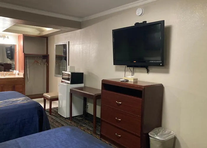 Little Boy Blue Motel